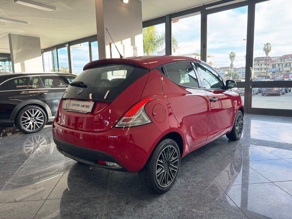 Lancia Ypsilon 1.2 69 CV 5 porte GPL Ecochic Elefantino Blu