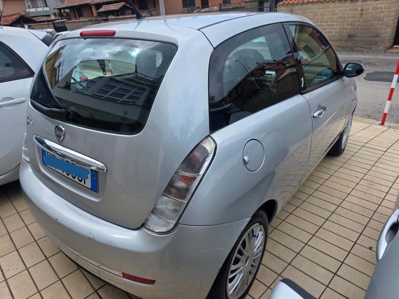 Lancia Ypsilon 1.2 Argento