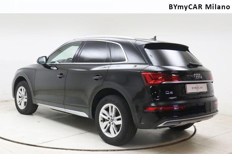 Audi Q5 40 2.0 TDI mHEV Business Advanced Quattro S tronic