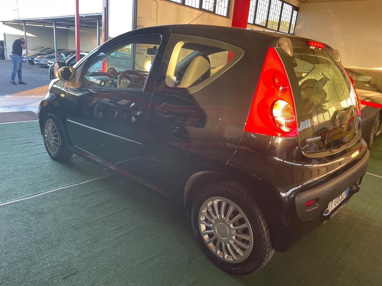 Peugeot 107 1.0 Neopatentati PERMUTE RATE