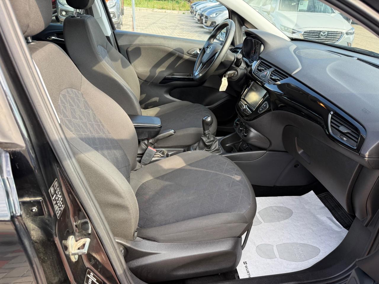 Opel Corsa 1.2 5 porte Black Edition NEOPATENTATI