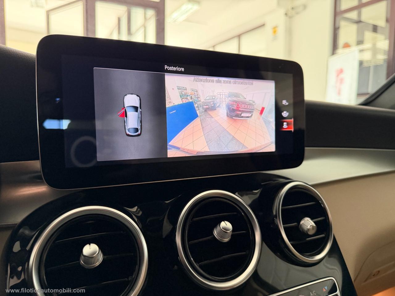 MERCEDES-BENZ GLC 300 de 4M Plug-in hyb. Coupé Sport PELLE - FARI LED FULL!!