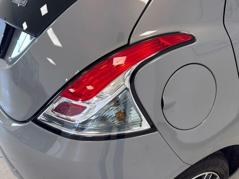 Lancia Ypsilon Ypsilon 1.0 FireFly 5 porte S&S Hybrid Alberta Ferretti