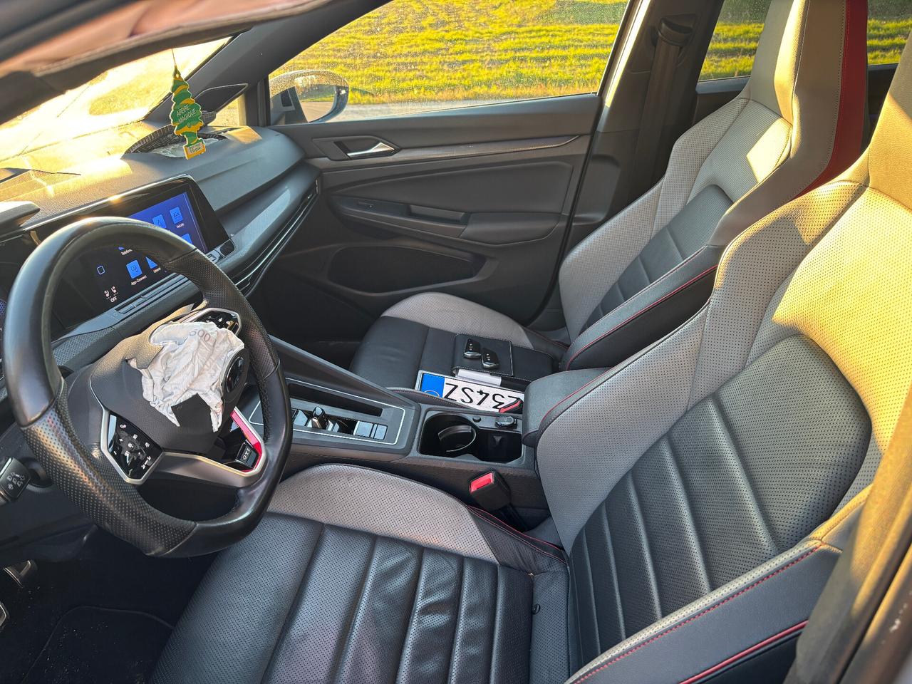 Volkswagen Golf GTI 2.0 TSI DSG