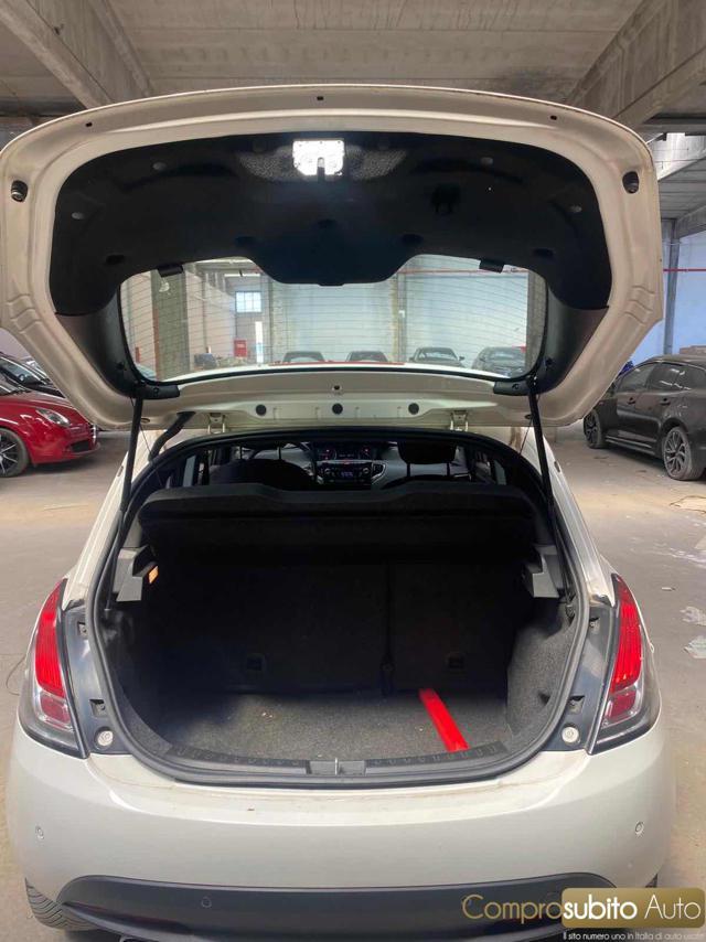 LANCIA Ypsilon 1.3 MJT 16V 95 CV 5 porte S&S Elefantino