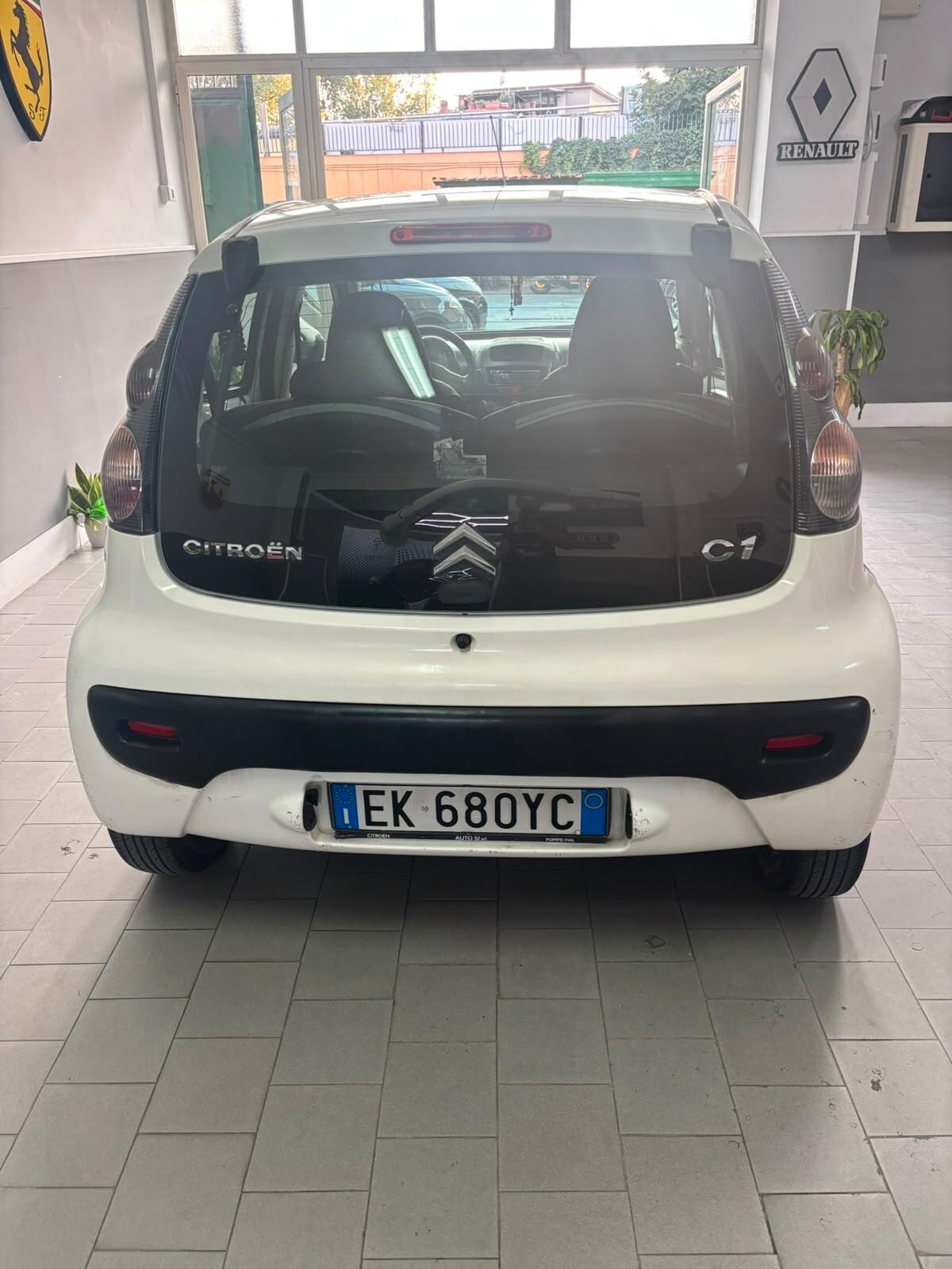 Citroen C1 1.0 5 porte Accessorize