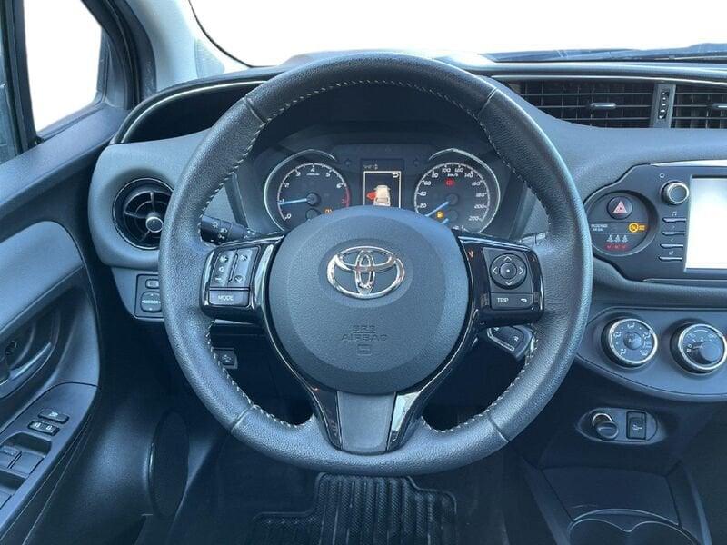 Toyota Yaris III 2017 5p 1.0 Active my18