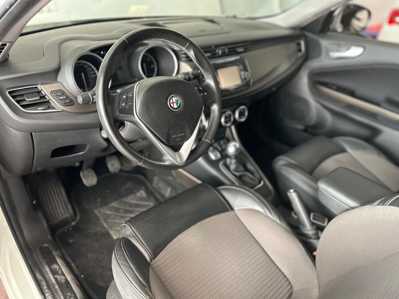Alfa Romeo giulietta 2.0 150 cv full