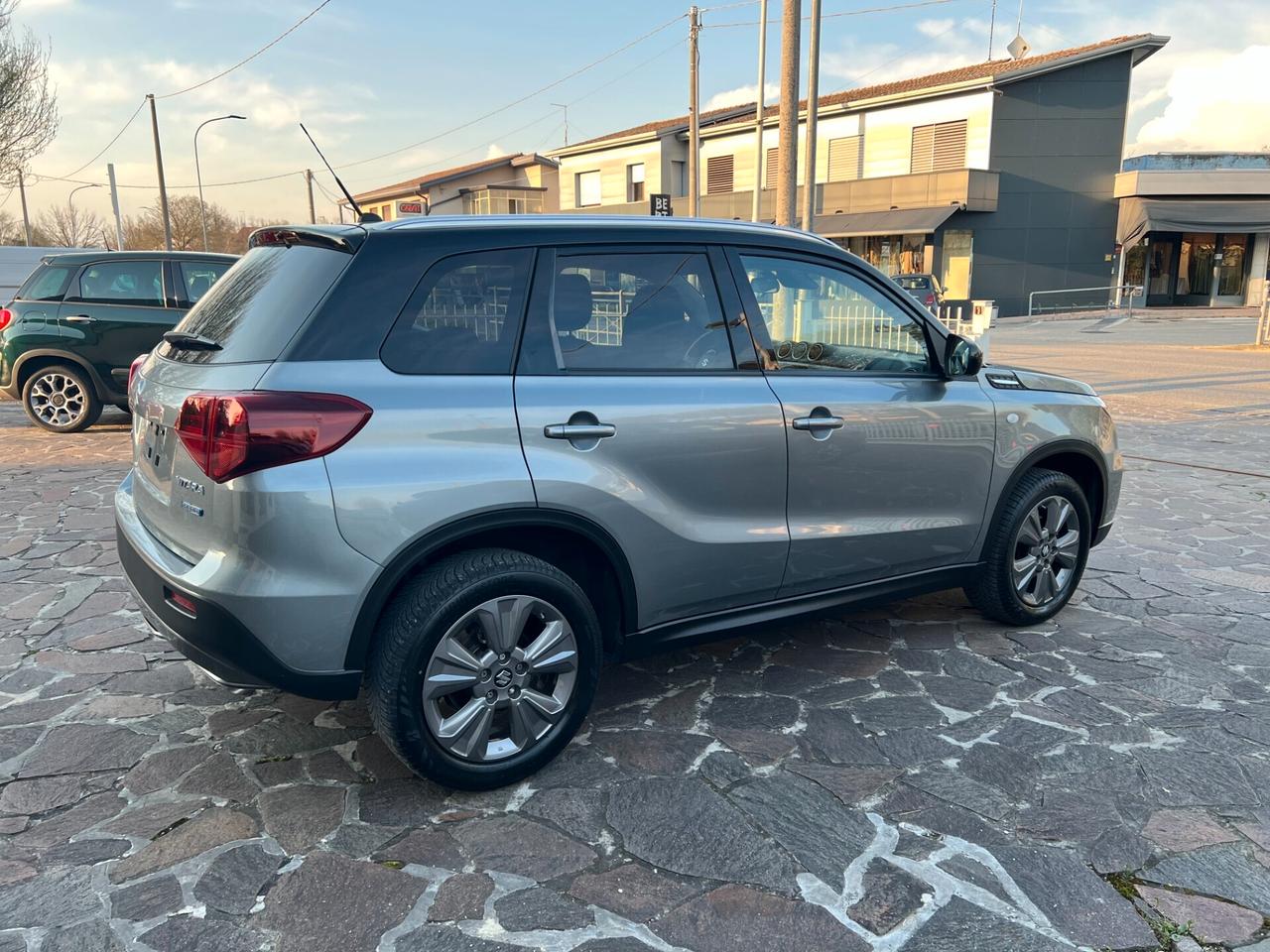 Suzuki Vitara 1.4 Hybrid Cool