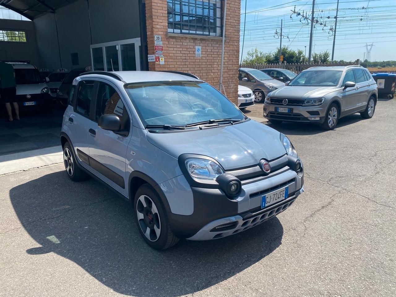 Fiat Panda 1.0 Hybrid City Cross - NEOPATENTATI - GARANZIA 12 MESI