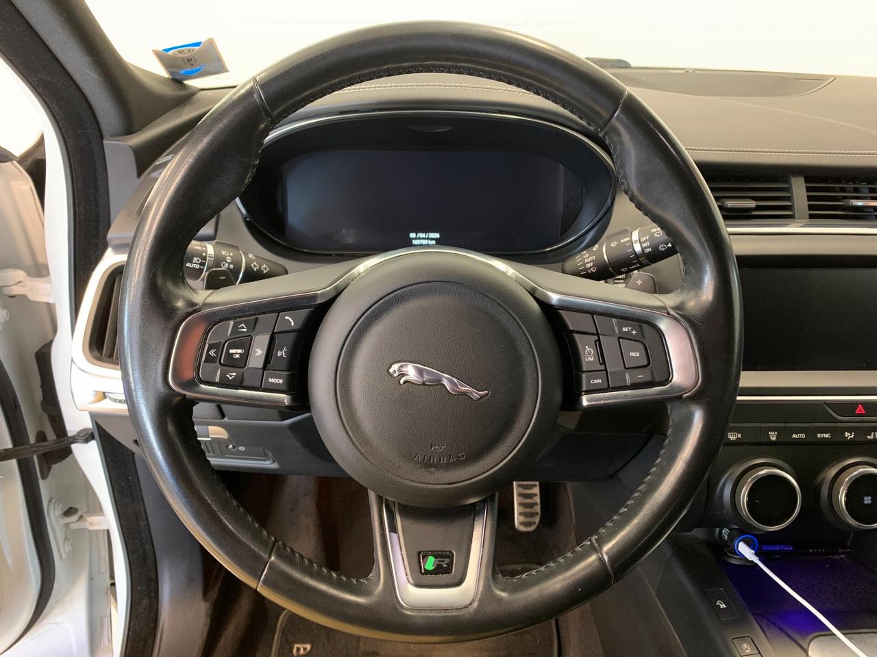 Jaguar E-Pace 2.0D 180 CV AWD aut. R-Dynamic