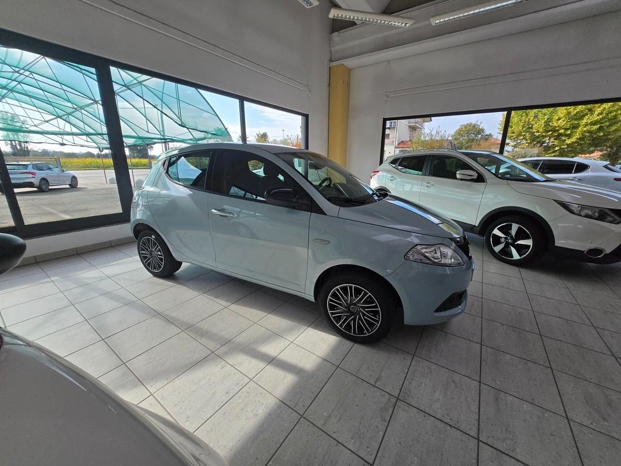 Lancia Ypsilon 1.0 FireFly 5 porte S&S Hybrid