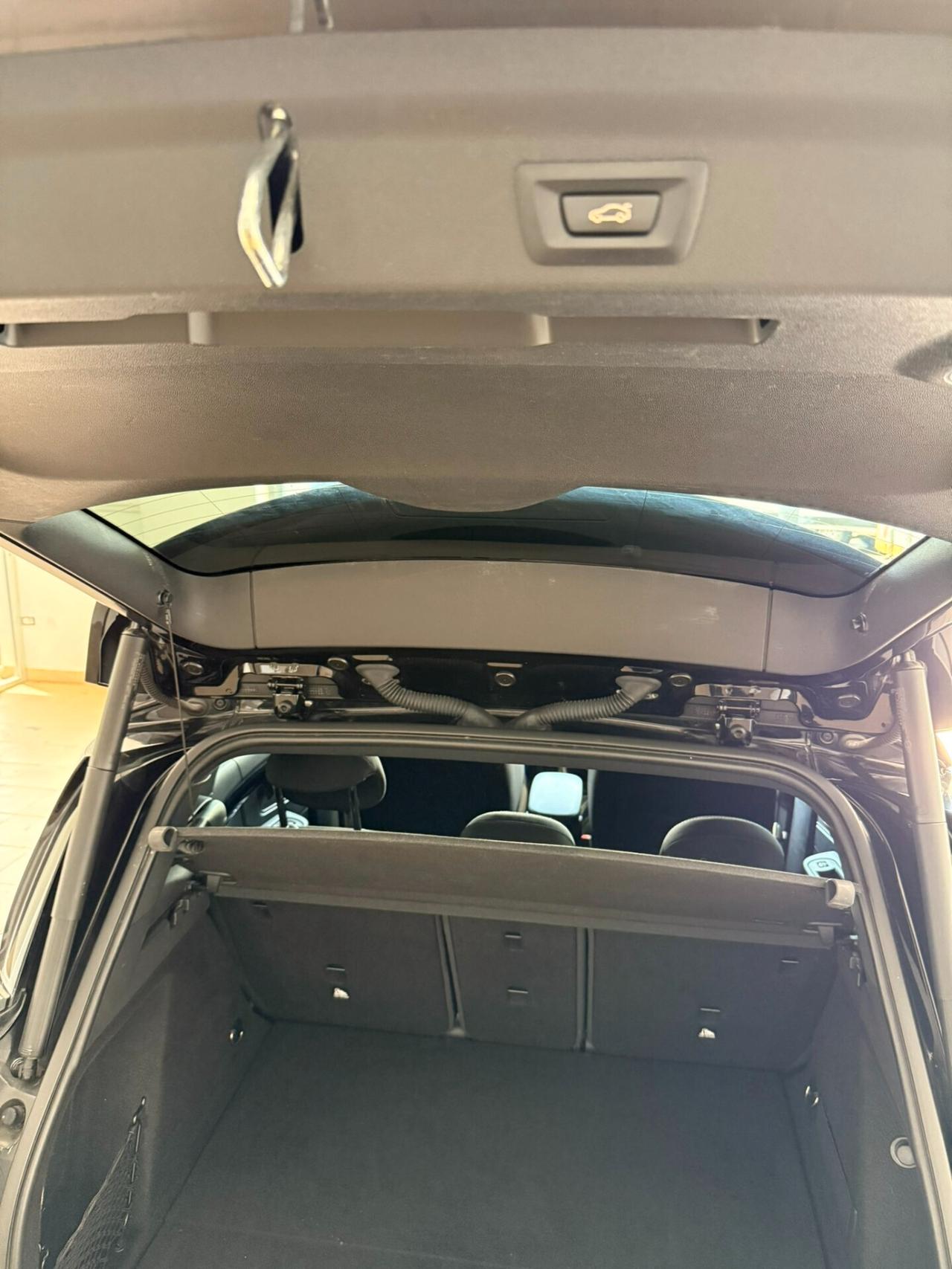 Mini 2.0 Cooper SD Hype Countryman Automatica