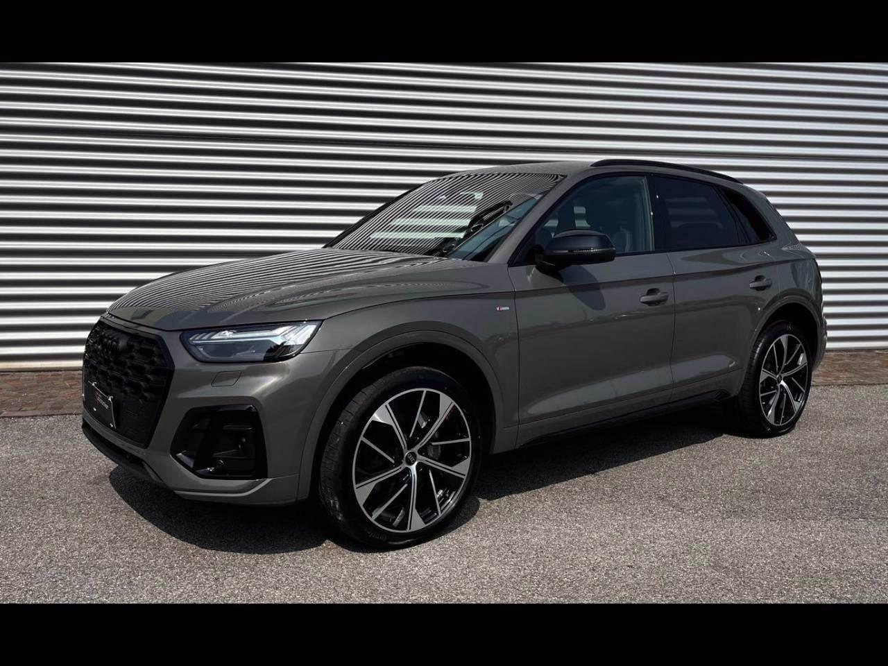 AUDI Q5 40 TDI MHEV S-TRONIC QUATTRO IDENTITY BLACK