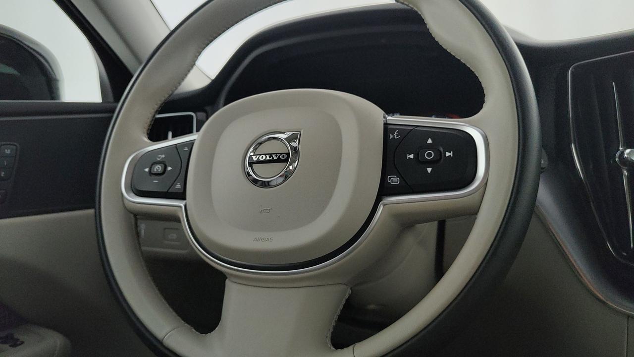 VOLVO XC60 2.0 d4 Business awd geartronic my18