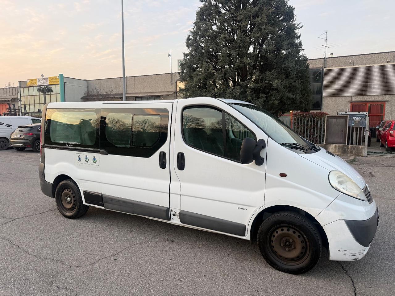 Opel Vivaro 29 2.0 CDTI 120CV PC-TN Combi 9 posti Easytronic