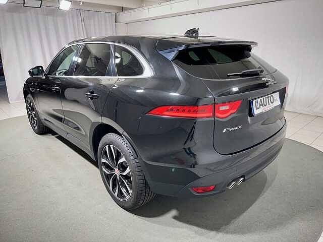 Jaguar F-PACE 2.0 D 180 CV AWD aut. Prestige