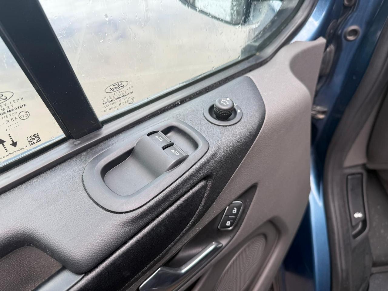 Ford Transit Custom 320 2.0 EcoBlue 170 L1H1 Combi Trend