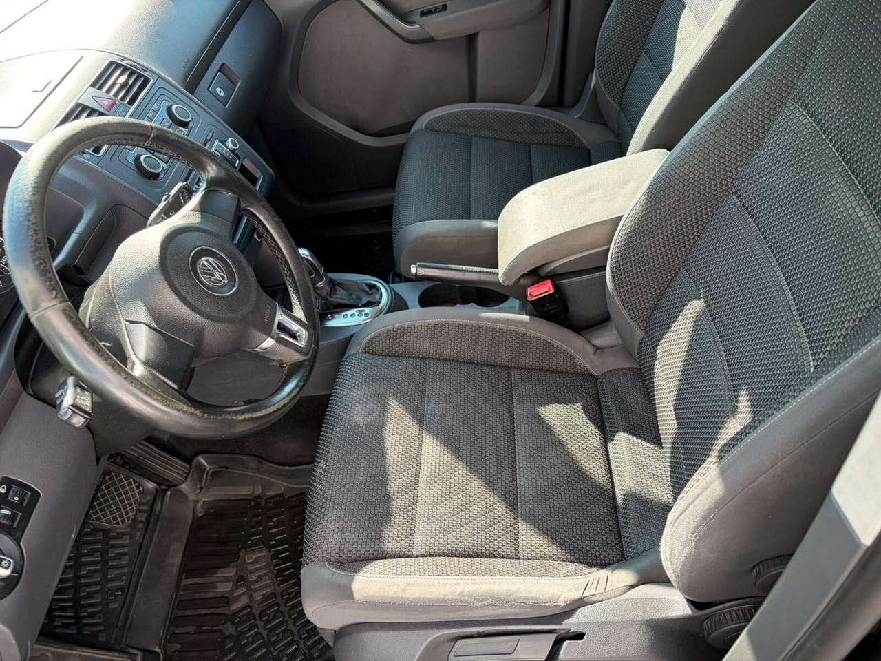 Volkswagen Touran Business 1.6 TDI DSG Comfortline*7POSTI*EURO5