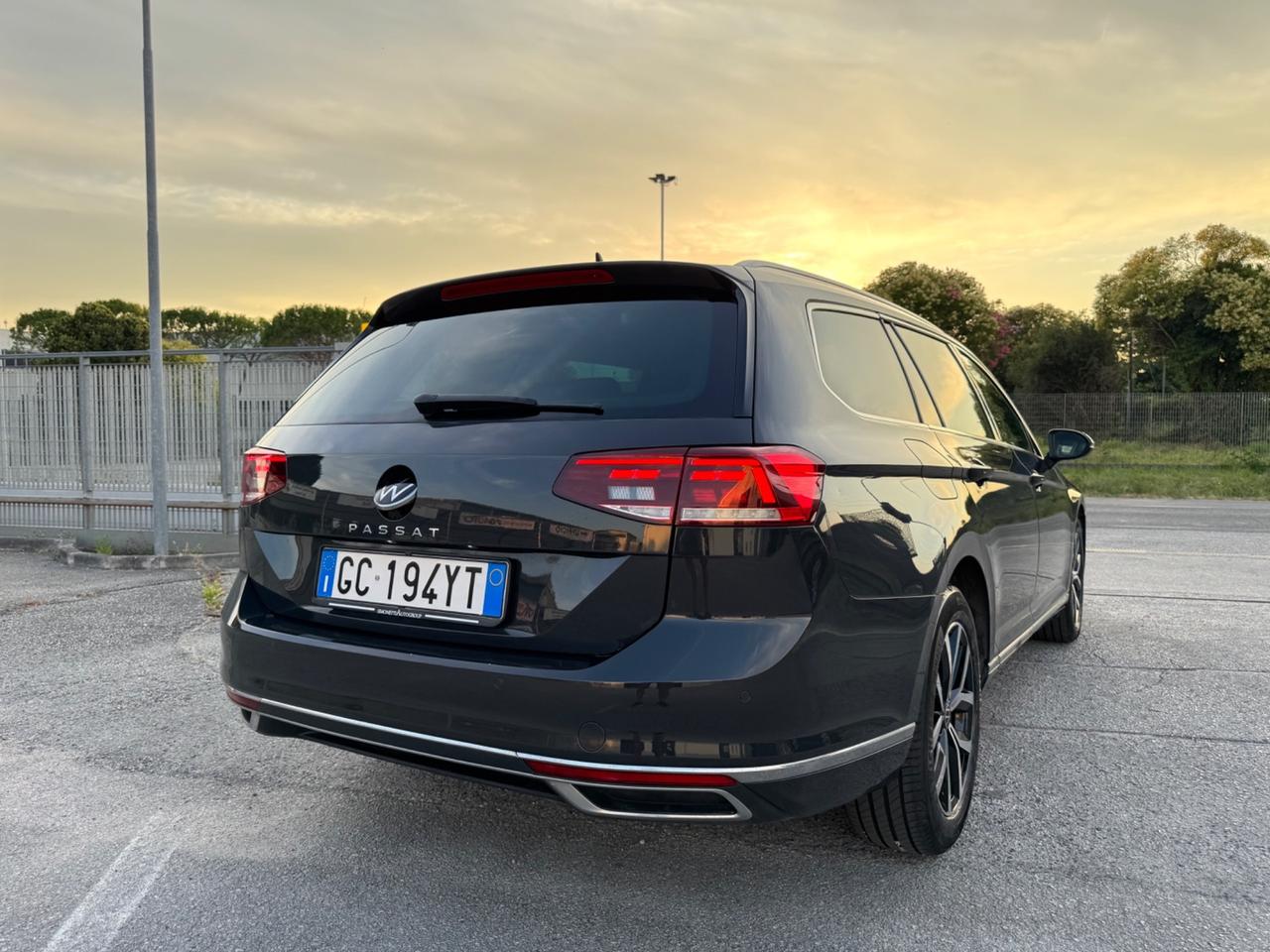 VOLKSWAGEN PASSAT 2.0 Tdi Evo EXECUTIVE - Led 17