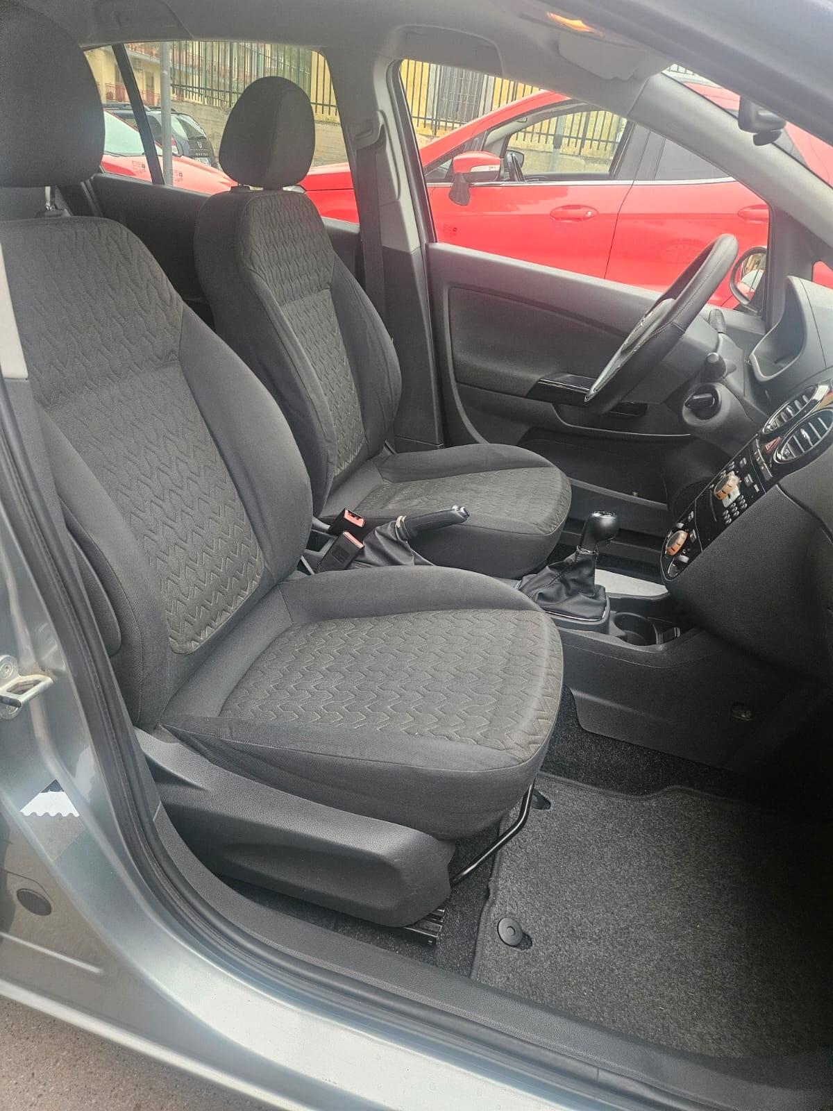 Opel Corsa 5P COSMO 1.2 BENZ. GPL