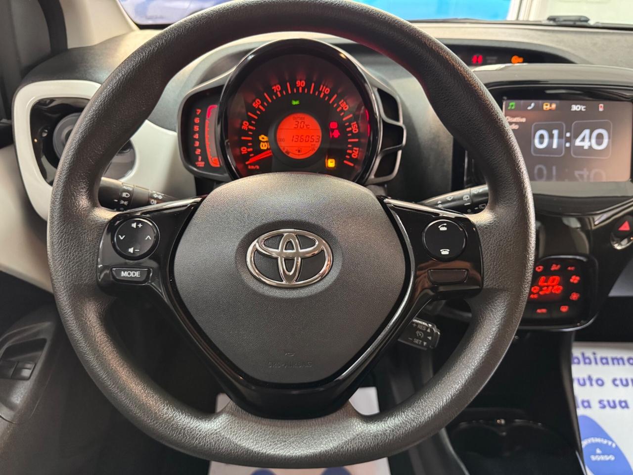 Toyota Aygo 1.0 VVT-i 69 CV 5 porte x-play