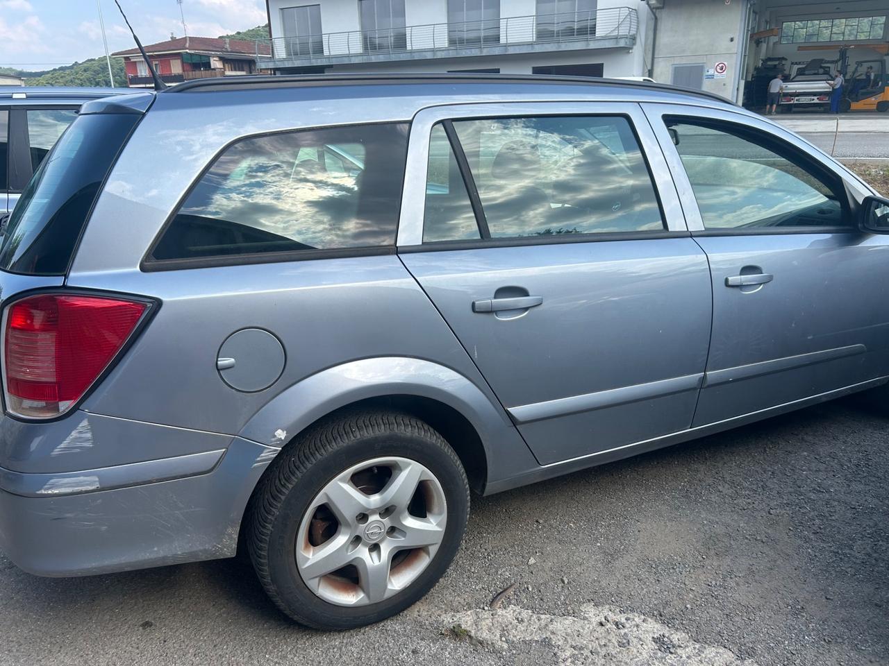 Opel Astra 1.7 CDTI 101CV Station Wagon Club