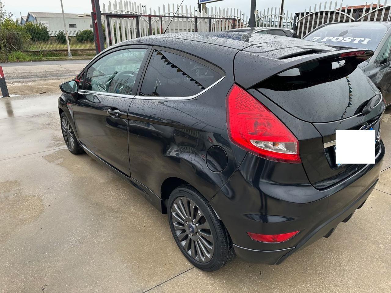 Ford Fiesta 1.4 3 porte Bz.- GPL Titanium