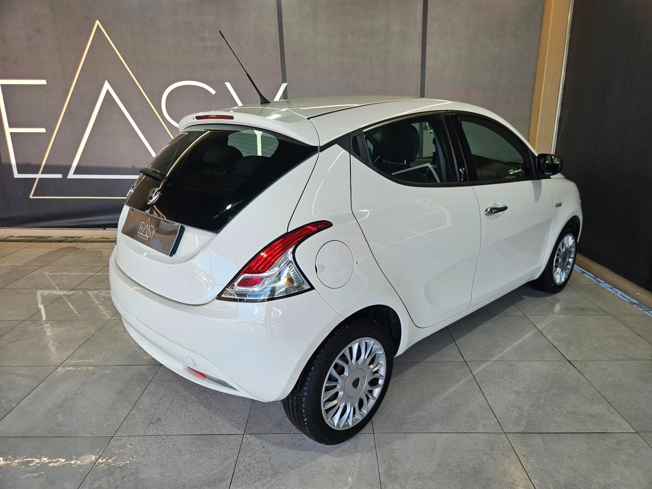 Lancia Ypsilon 1.2 Platinum 69cv E6