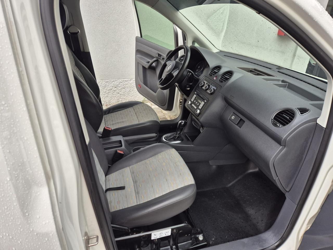 Volkswagen Caddy 1.6 TDI 102 CV CAMBIO AUTOMATICO