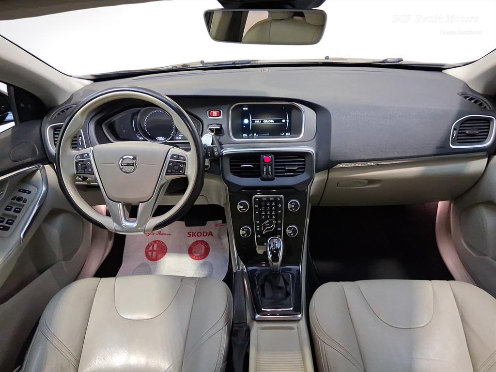 Volvo V40 Cross Country 2.0 D2 Momentum geartronic