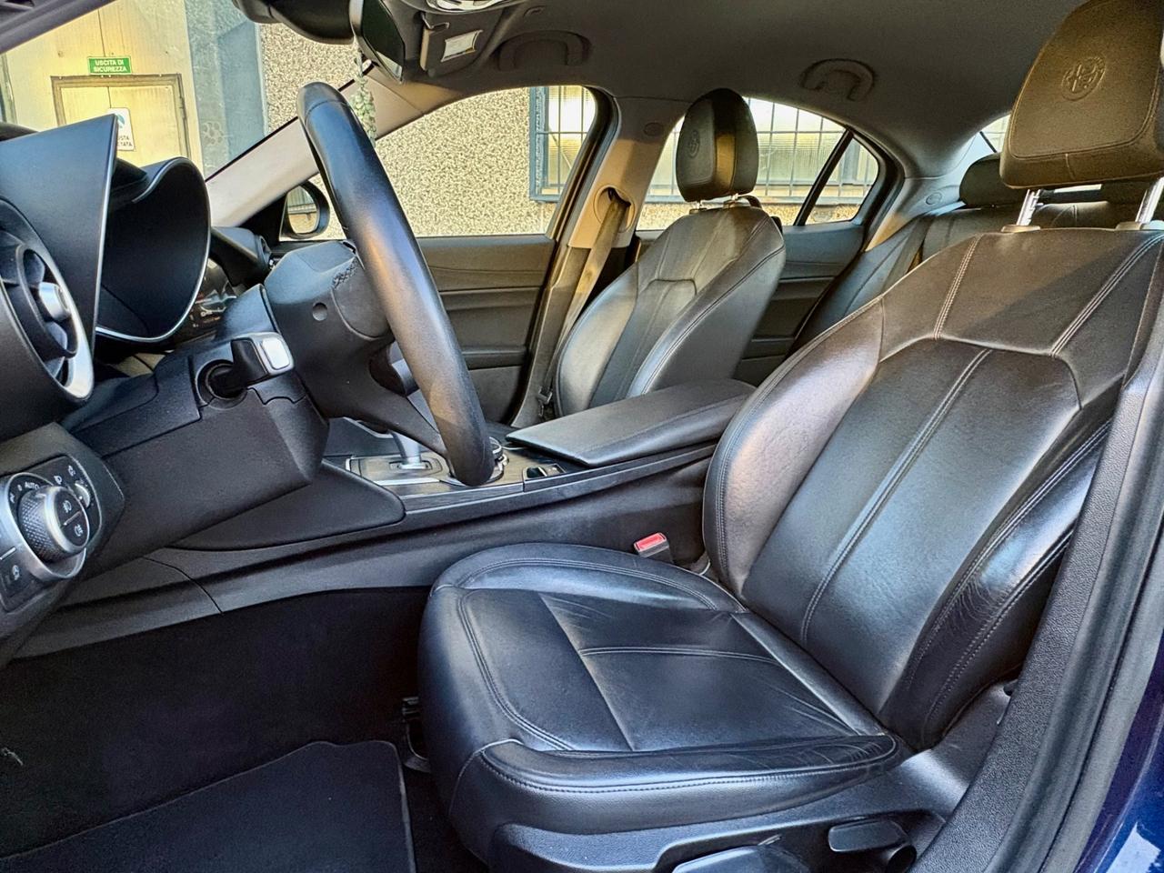 Alfa Romeo Giulia 2.2 TD 180 CV Business Sport