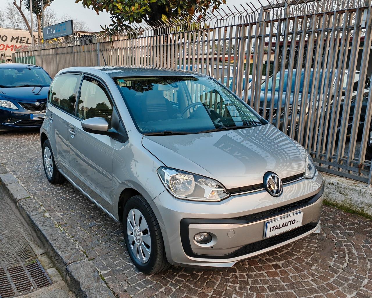 Volkswagen up! 1.0 5p. move