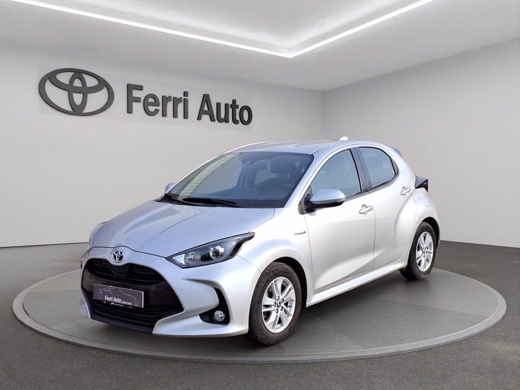 TOYOTA Yaris 1.5h active del 2020