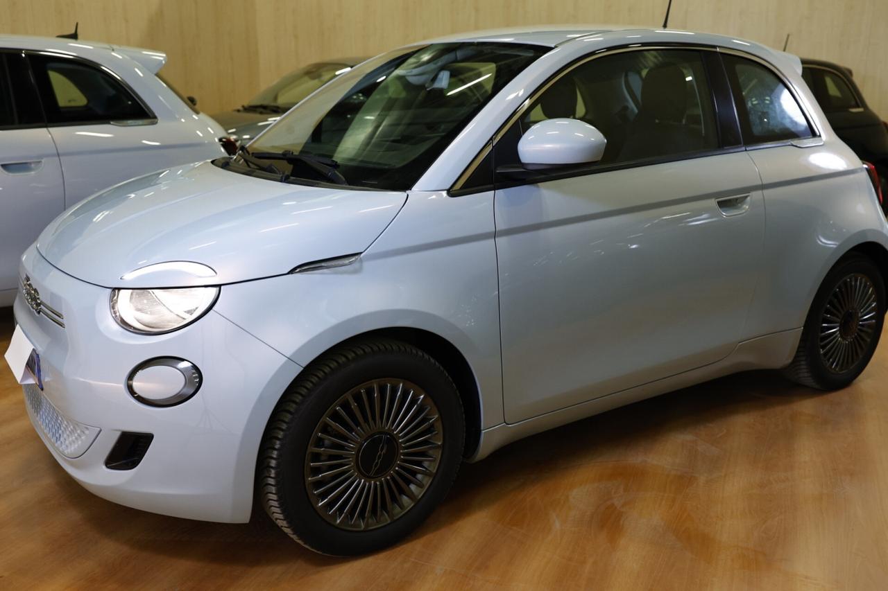 Fiat 500 500e Berlina 42 kWh Icon