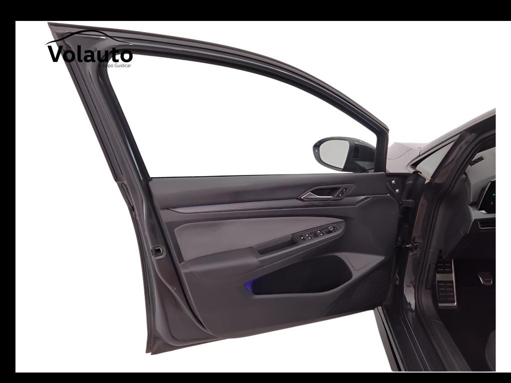 VOLKSWAGEN Golf VIII 2020 - Golf 2.0 tdi R-Line 150cv