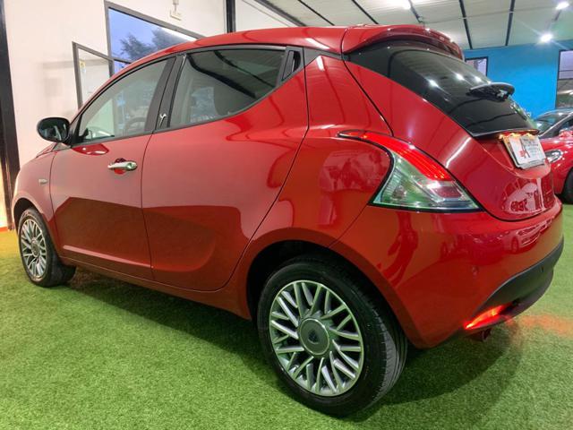 LANCIA Ypsilon 1.2 69 CV 5 porte Gold