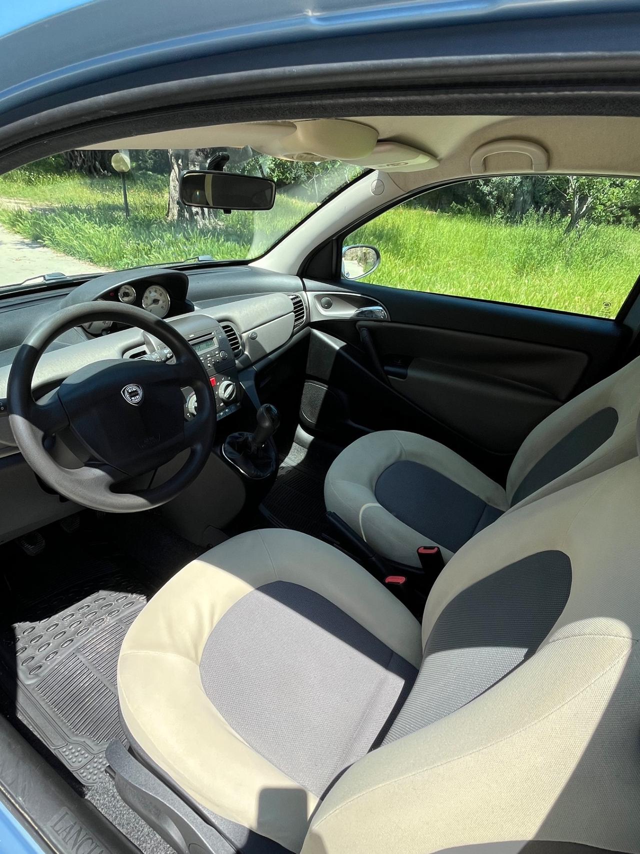 Lancia Ypsilon 1.3 Multijet Platino EURO4 BELLISSIM POCHI KM