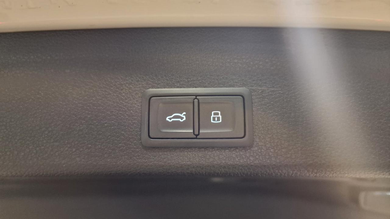 Audi Q3 35 TDI S tronic line edition