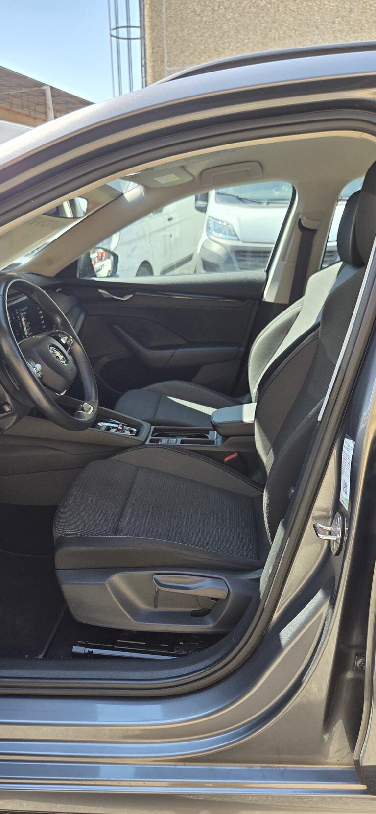 Skoda Octavia 2.0 TDI 116 cv DSG Ambition KM. 71000 - UNICO PROPRIETARIO
