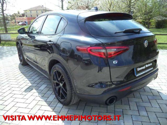 ALFA ROMEO Stelvio 2.0 Turbo 200 CV AT8 Q4 SUPER