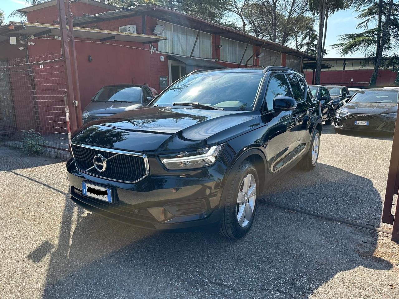 Volvo XC40 D3 AWD Geartronic Momentum kamera *promo*