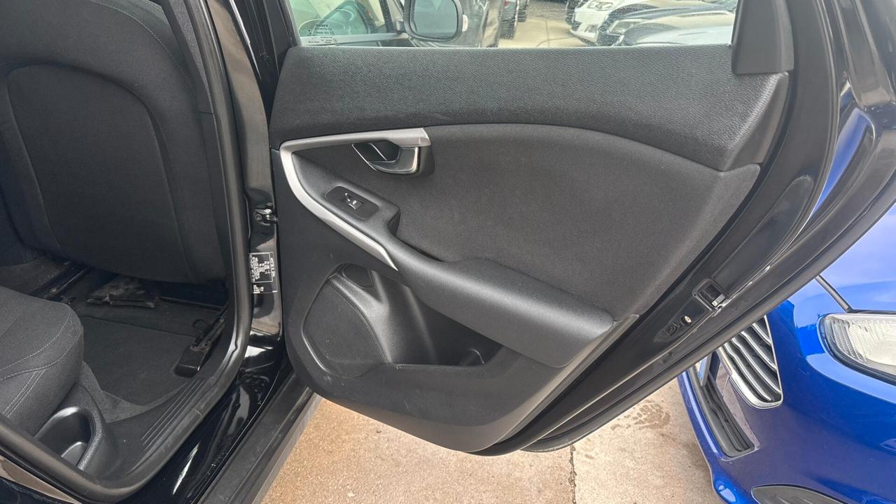 Volvo V40 Cross Country D2 1.6 Powershift Kinetic