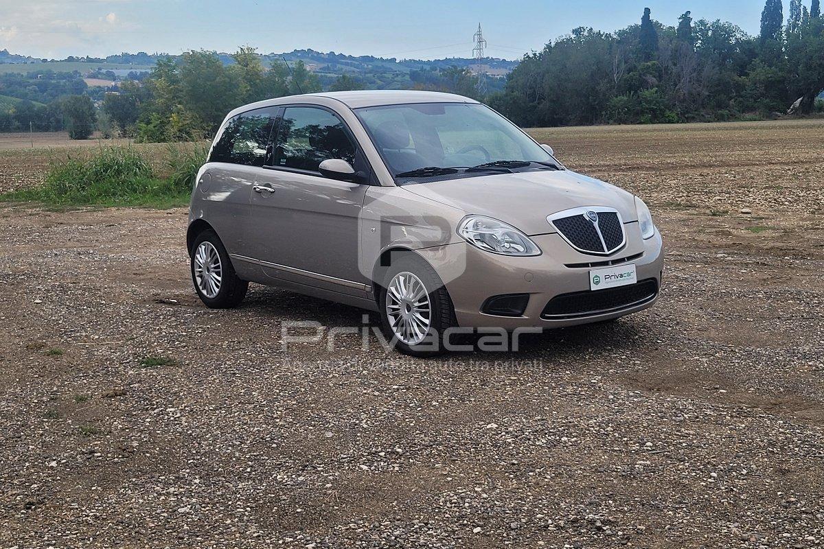 LANCIA Ypsilon 1.2 Oro
