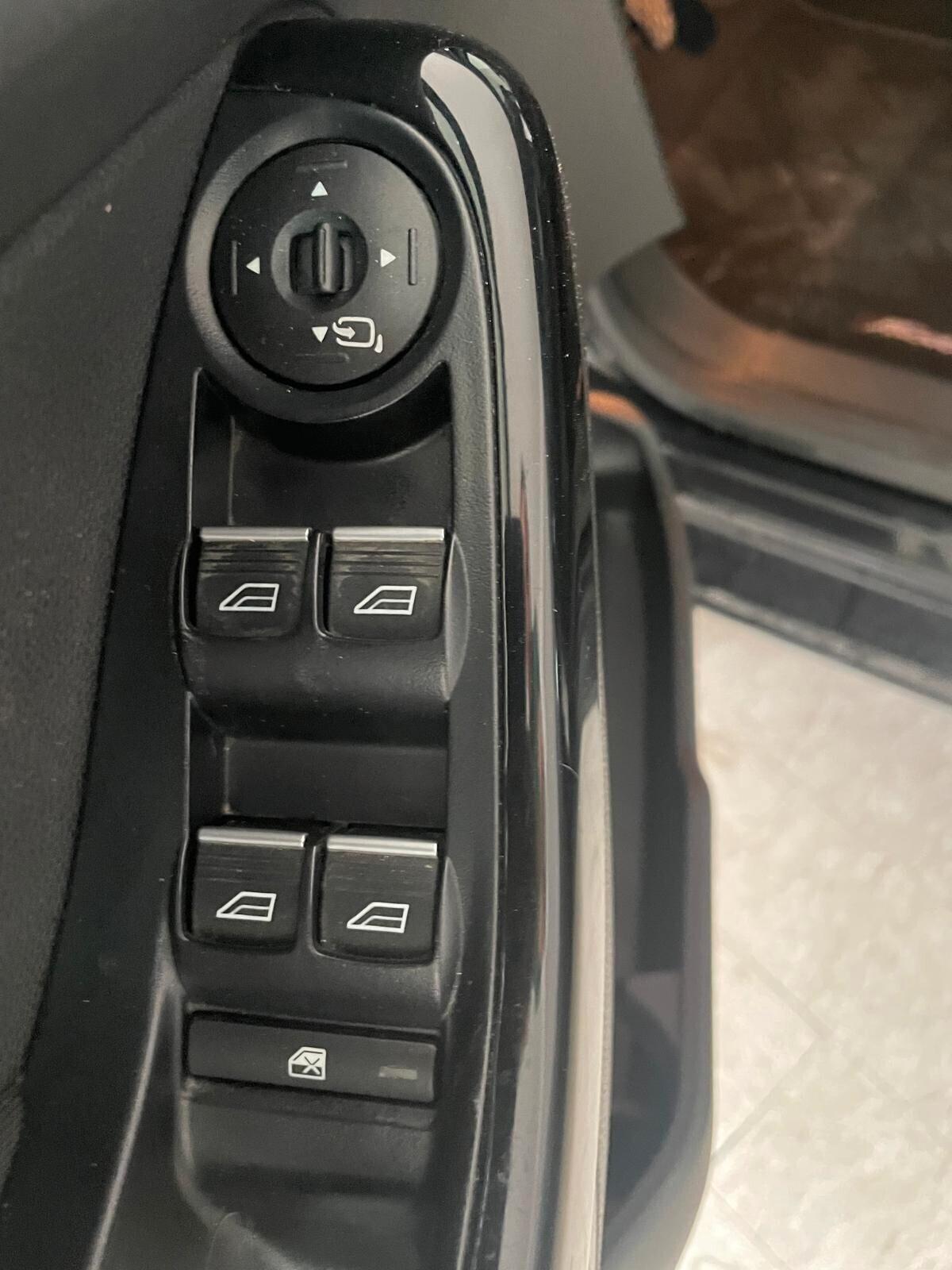 FORD FIESTA 1.5 TDCI 5 PORTE TITANIUM