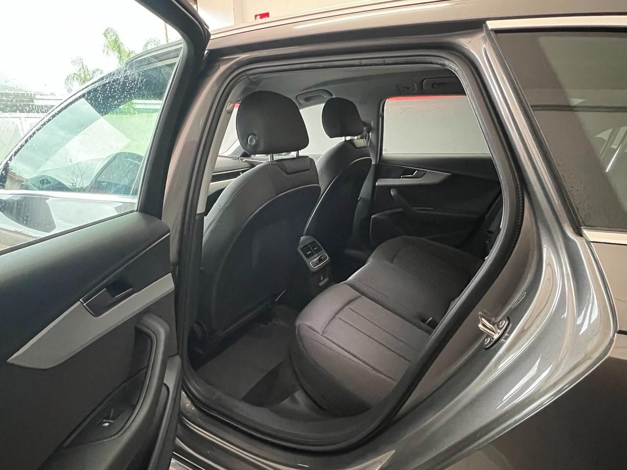 Audi A4 Avant 35 TDI/163 CV S tronic Business Advanced