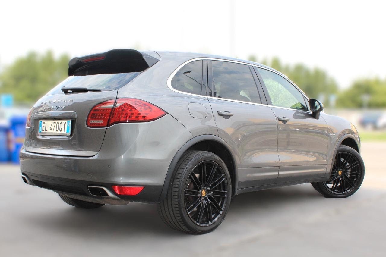 Porsche Cayenne 3.0 S Hybrid MOTORE NUOVO
