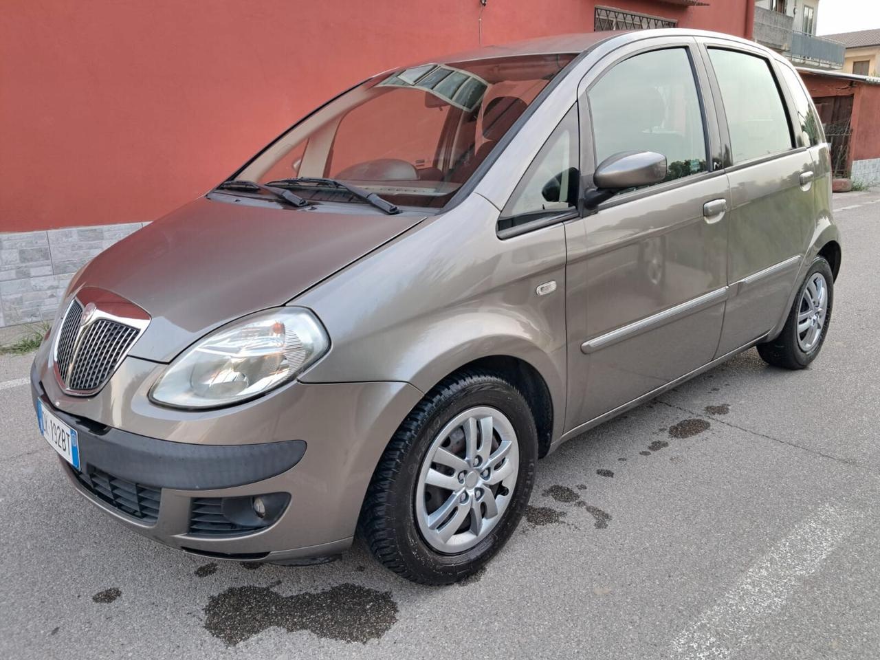 Lancia MUSA 1.4 16V Platino Plus neopatentati