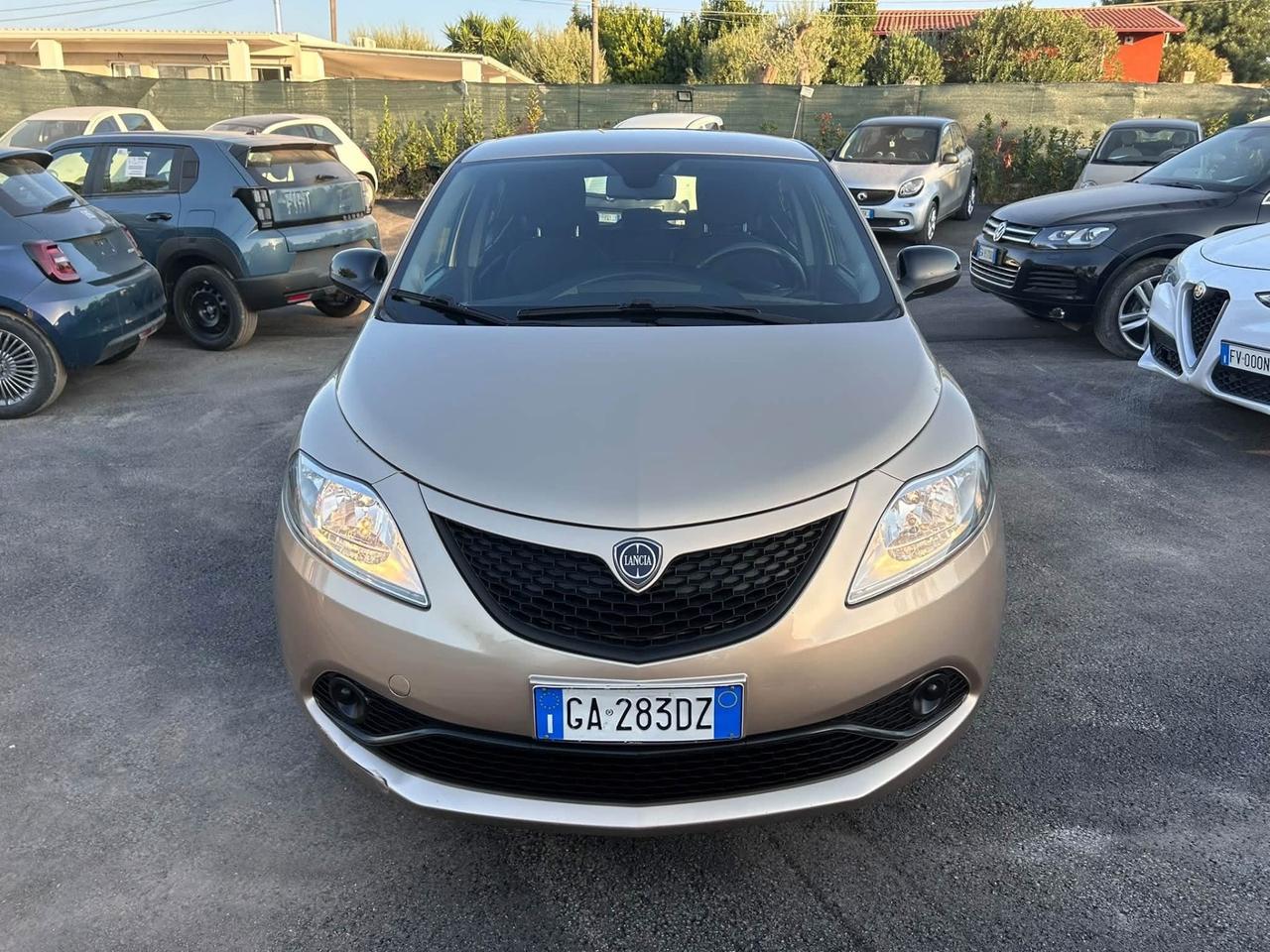 Lancia Ypsilon 1.2 69 CV 5 porte S&S Gold
