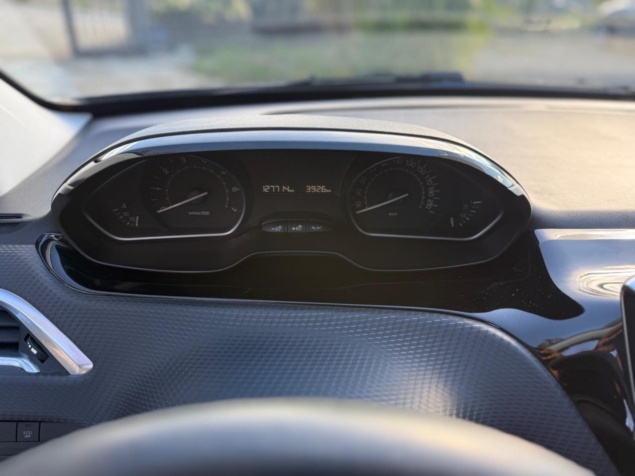 Peugeot 2008 82cv S&S Signature